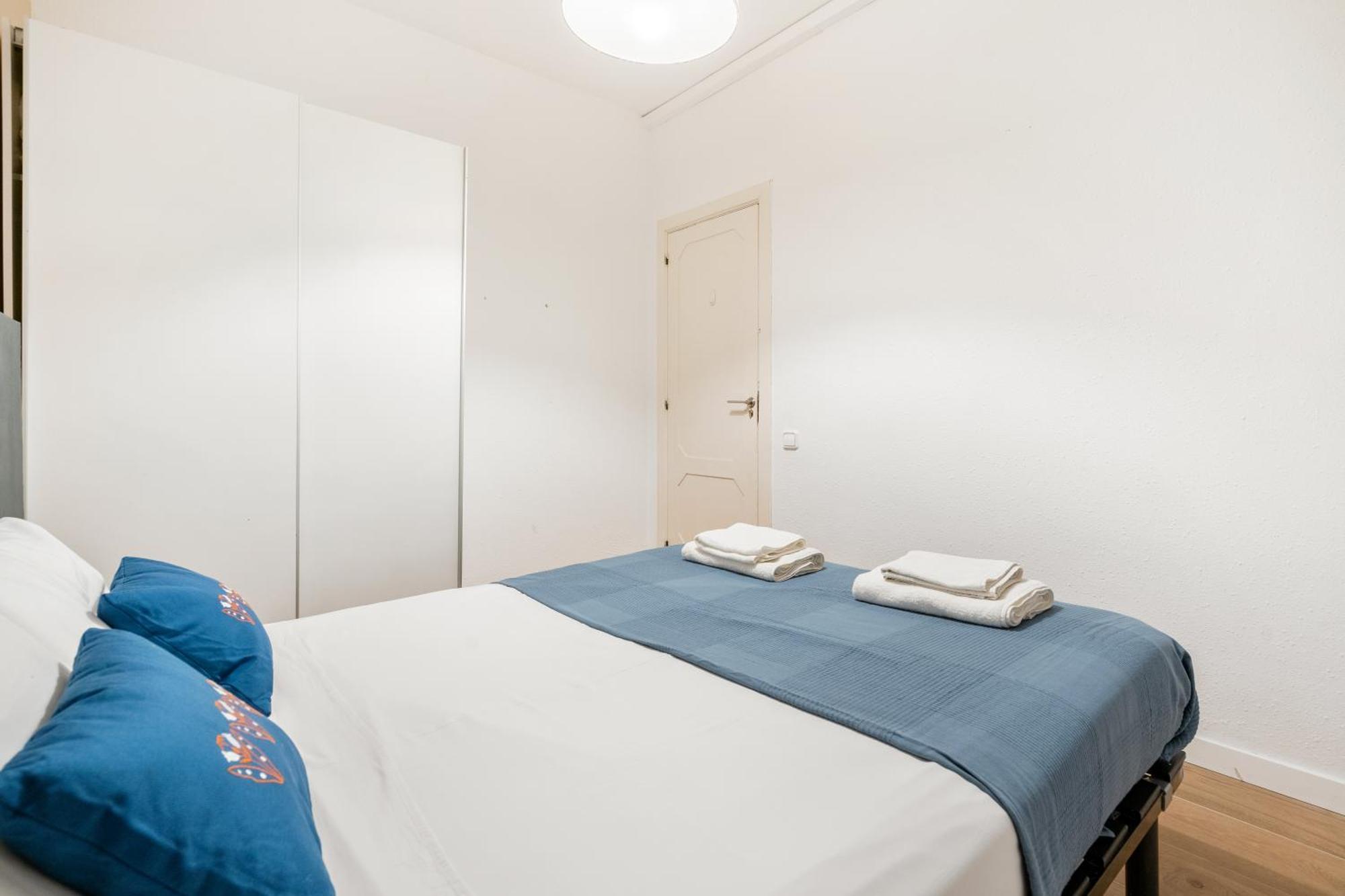 Fridays Flats Spacious 4Br Family Retreat Barcelona Bagian luar foto